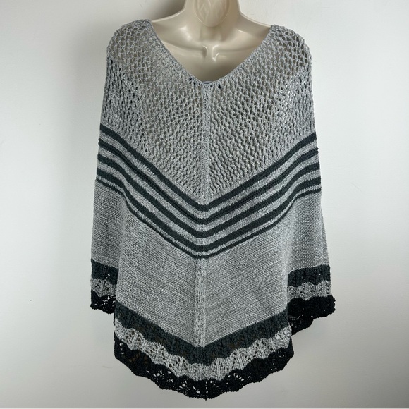 Vertigo Paris Gray Knit Poncho Sweater Crocheted Striped Design sz L Boho Hippie - Picture 7 of 10